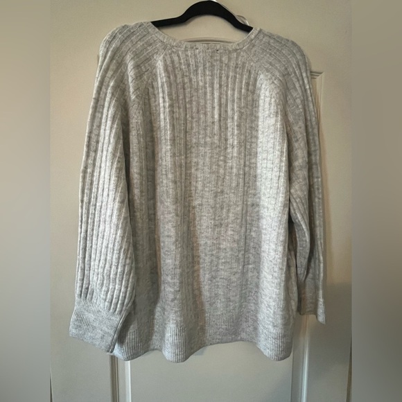 Vince Camuto Women's V-Neck Ribbed Sweater Lightweight Heather Gray - Picture 9 of 16